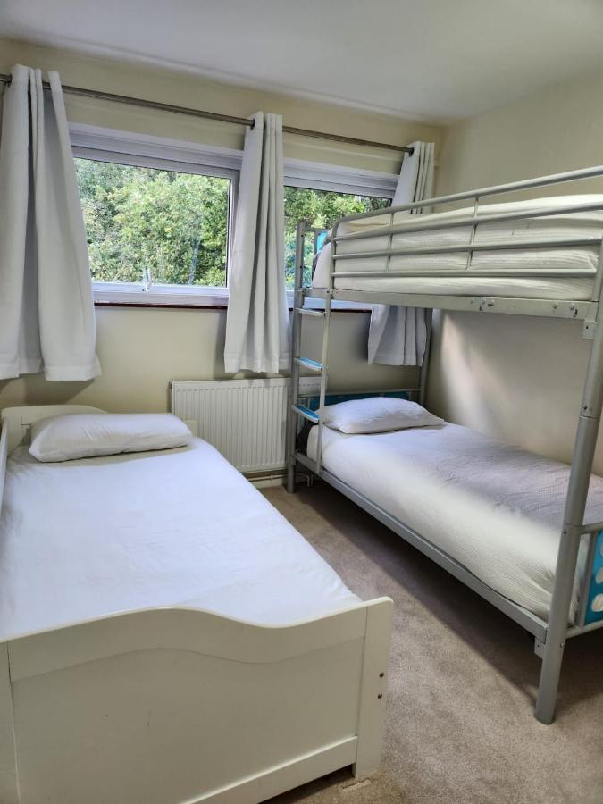 Triple In Crawley,gatwick,west Sussex Homestay Ifield